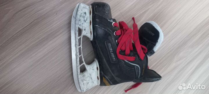 Коньки bauer на мальчика
