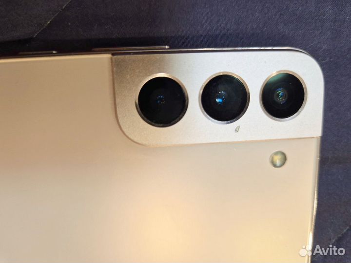 Samsung Galaxy S22+, 8/256 ГБ