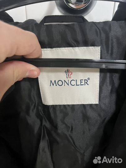 Ветровка moncler