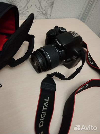 Зеркальный фотоаппарат canon