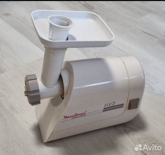 Мясорубка электрическая Moulinex Jeannette HV2