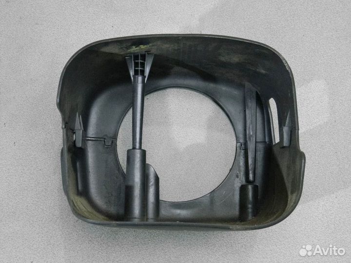 Кожух подрулевой Dodge Caravan 4