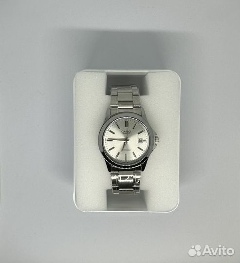Часы Casio silver