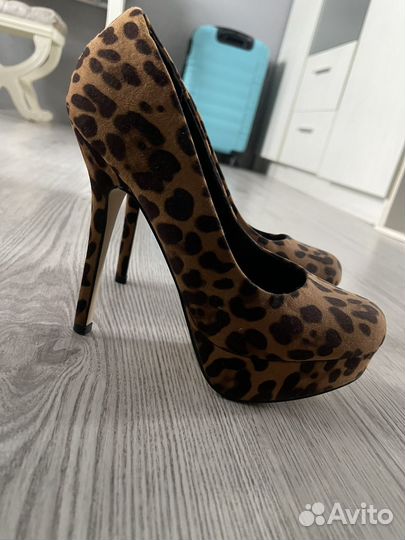 Туфли женские ASOS 40р