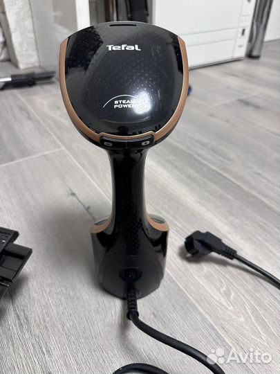 Отпариватель для одежды Tefal DT9100E0