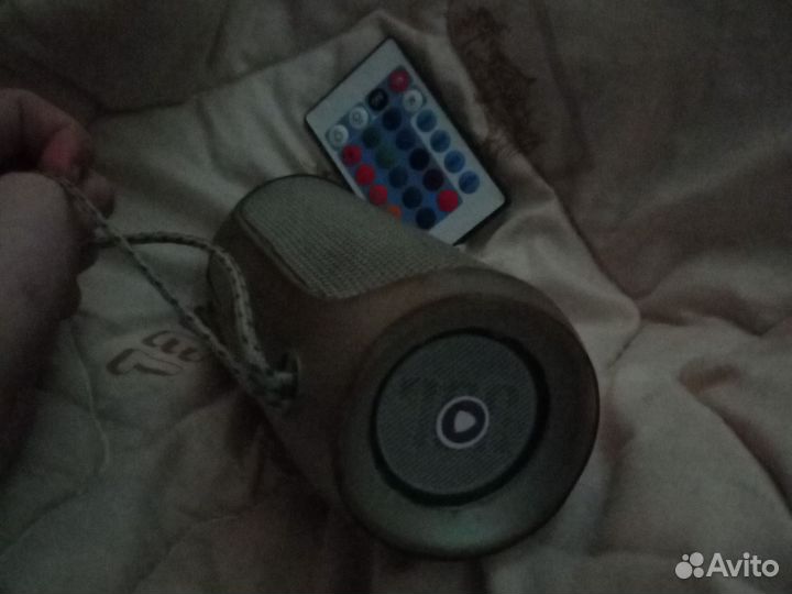 Портативная колонка jbl flip4