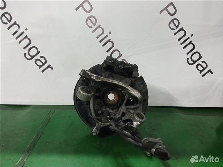 Ступица (кулак, цапфа) задняя правая Toyota Crown