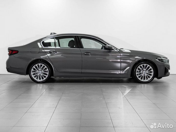 BMW 5 серия 2.0 AT, 2020, 121 238 км
