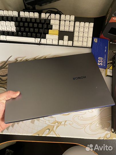 Honor MagicBook 14 8/512