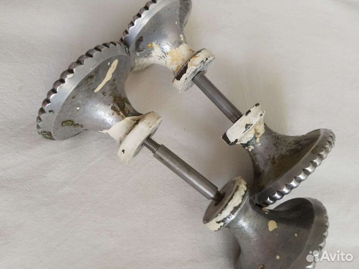 Две дверные ручки СССР со львом железные