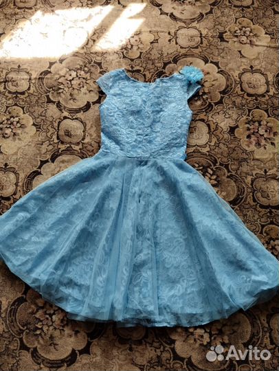 Платье на молнии в идеальном состоянии