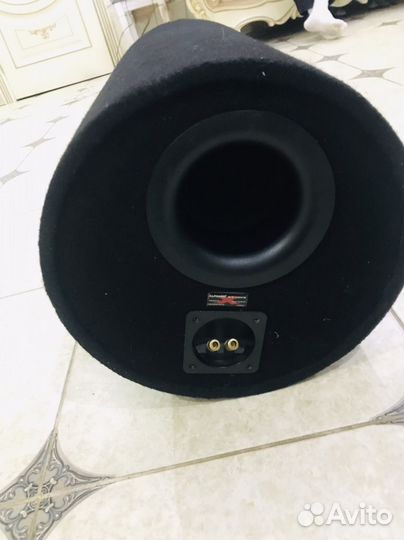 Сабвуфер alphard