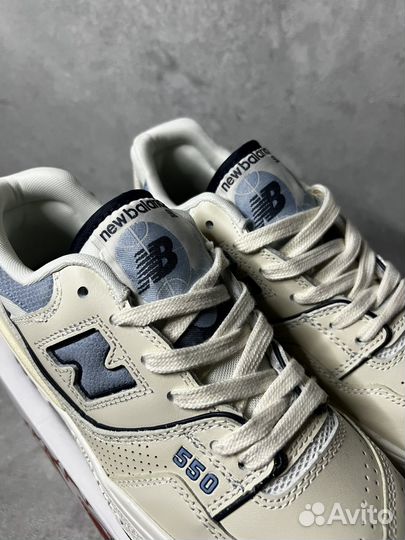 New Balance 550 