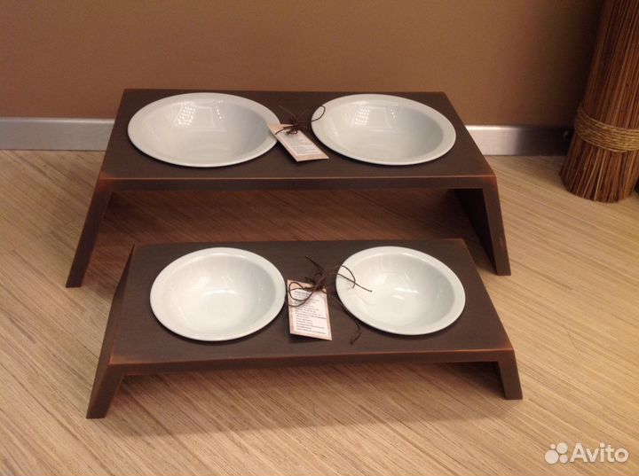 Подставки, лежанки, домики для собак и кошек