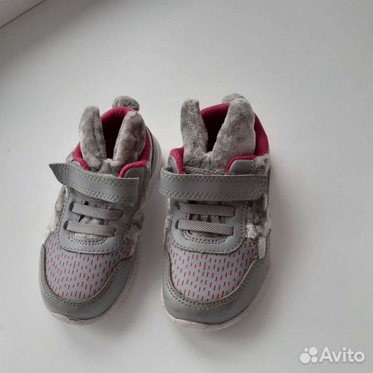 Кроссовки 22 размер для девочки
