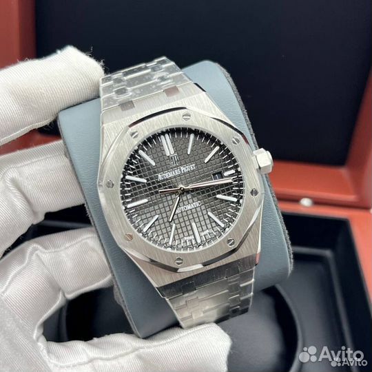 Часы механические Audemars Piguet