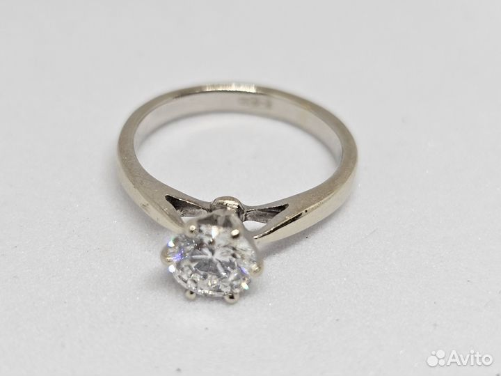 Кольцо с бриллиантом 0.8 карат