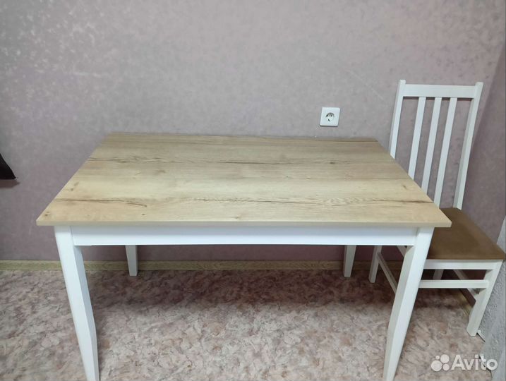 Кухонный стол