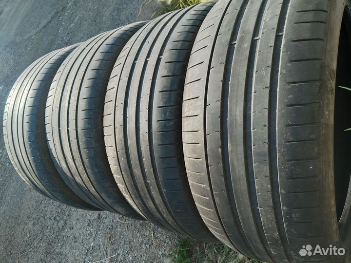 Pirelli P Zero 315/35 R21