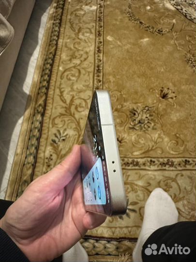 Samsung Galaxy S24, 8/128 ГБ