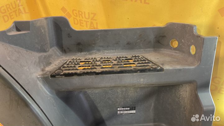 Крыло со ступеньками Mercedes-Benz Actros 3 (MP3)