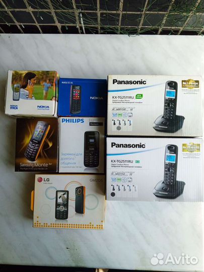 Коробки от телефонов Nokia, Samsung, LG