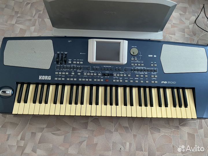 Синтезатор korg pa500, усилитель Pioneer, микшер