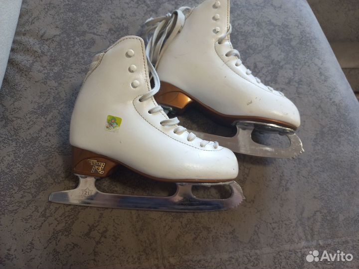 Коньки фигурные детские 28 размер