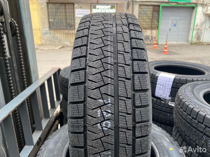 Pirelli Formula Ice FR 185/65 R15