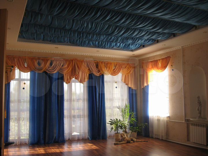 Дом 185 м² на участке 6 сот.