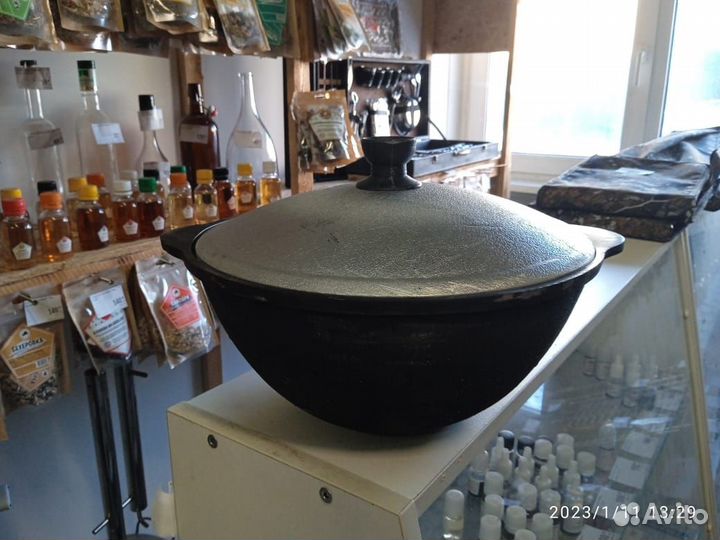 Казан чугунный 3 литра с крышкой