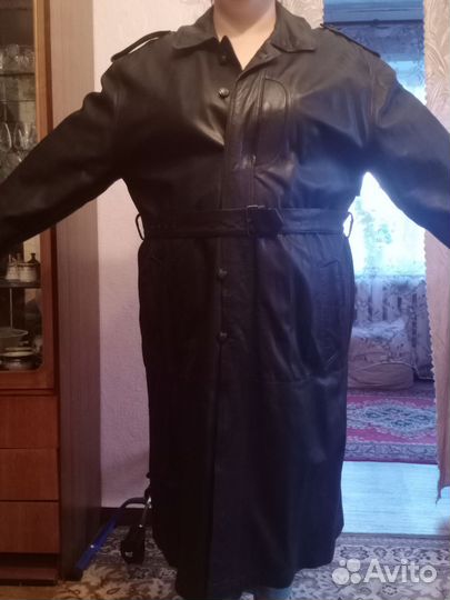 Кожаный плащ