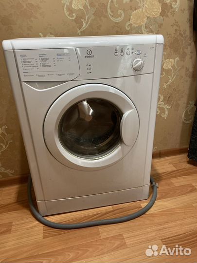 Стиральная машина indesit на запчасти