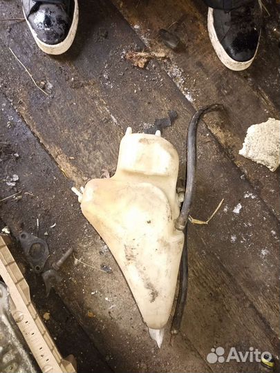 Расширительный бачок BMW 5 серии Е34