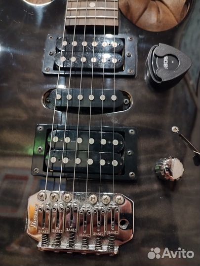 Продам электрогитару