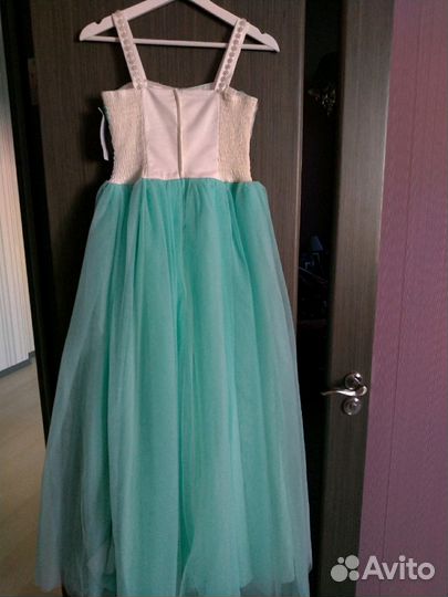 Платье вечернее