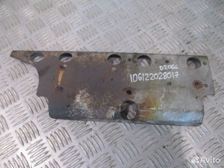 Теплозащитный щиток MAN 51081205276