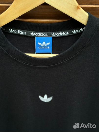 Футболка adidas