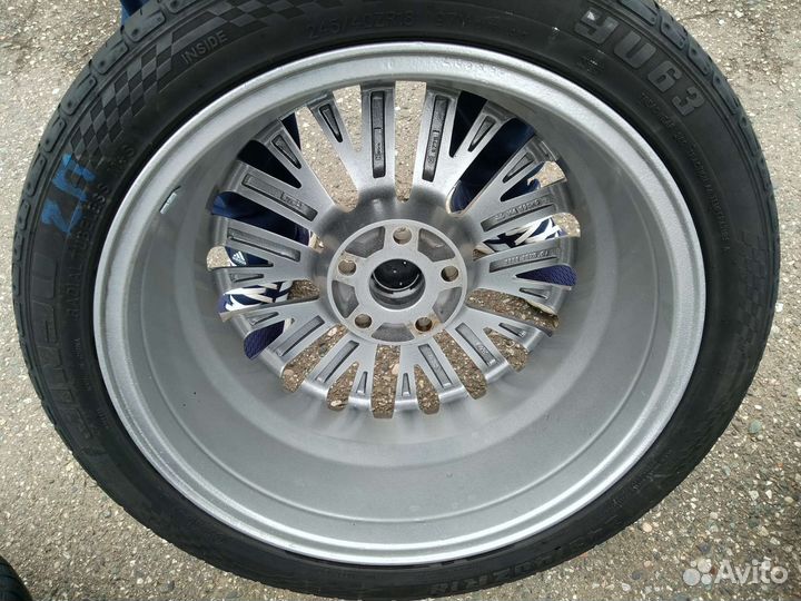 Jinyu YU63 240/45 R18