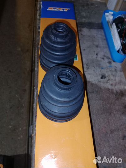 Пыльник шруза Ниссан Алмера