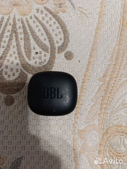 Беспроводные наушники jbl