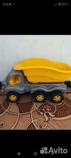 Большой грузовик игрушка