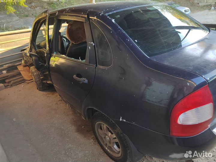 LADA Kalina 1.6 МТ, 2007, битый, 250 000 км