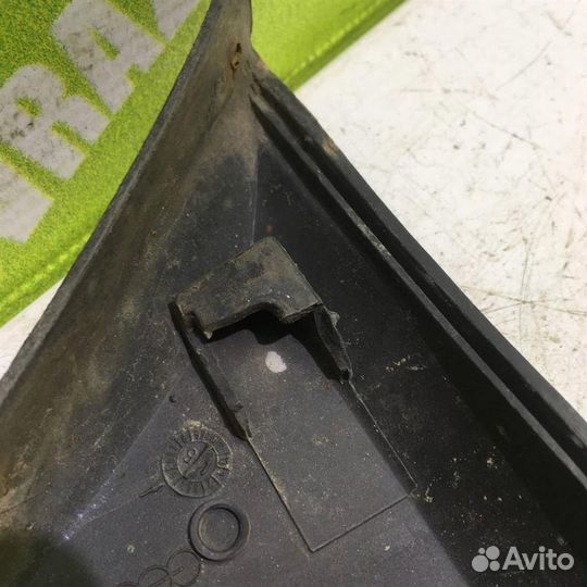 Молдинг переднего правого крыла Фольксваген Пасс