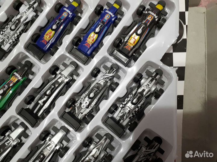 Набор машинок