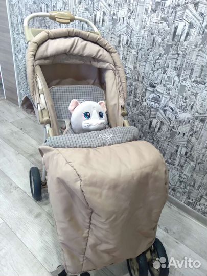 Прогулочная коляска