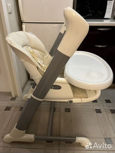 Детский стульчик для кормления