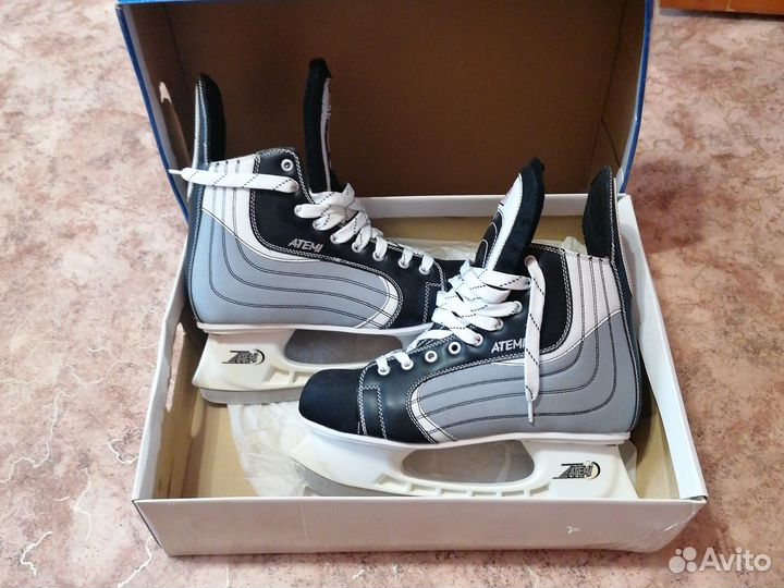 Коньки хоккейные Atemi