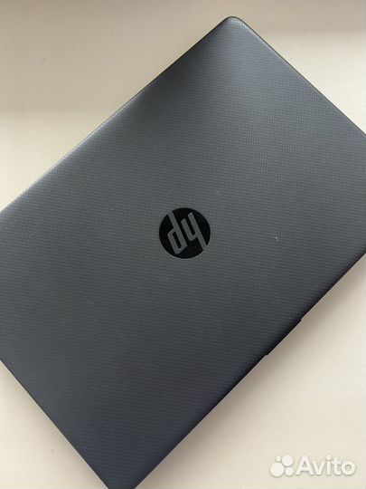 Ноутбук HP 15-gw0008u 15.6