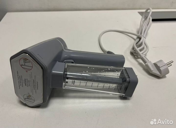 Ручной отпариватель SteamOne SN200GG